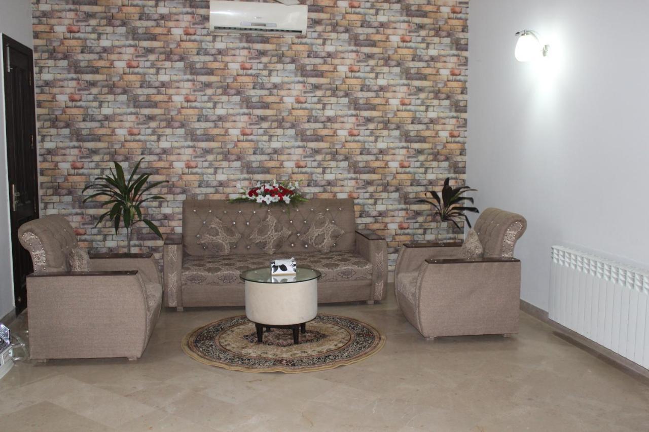 Royal Luxus Guest House Islamabad Zewnętrze zdjęcie