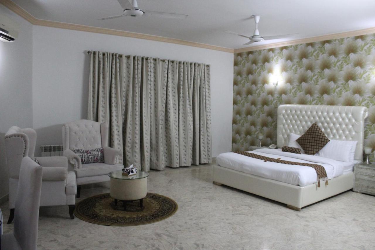 Royal Luxus Guest House Islamabad Zewnętrze zdjęcie