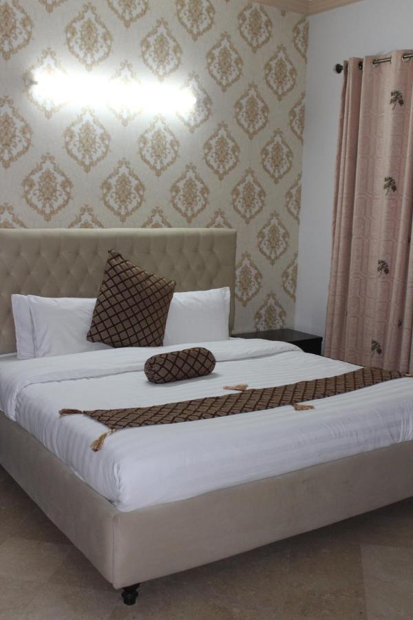 Royal Luxus Guest House Islamabad Zewnętrze zdjęcie