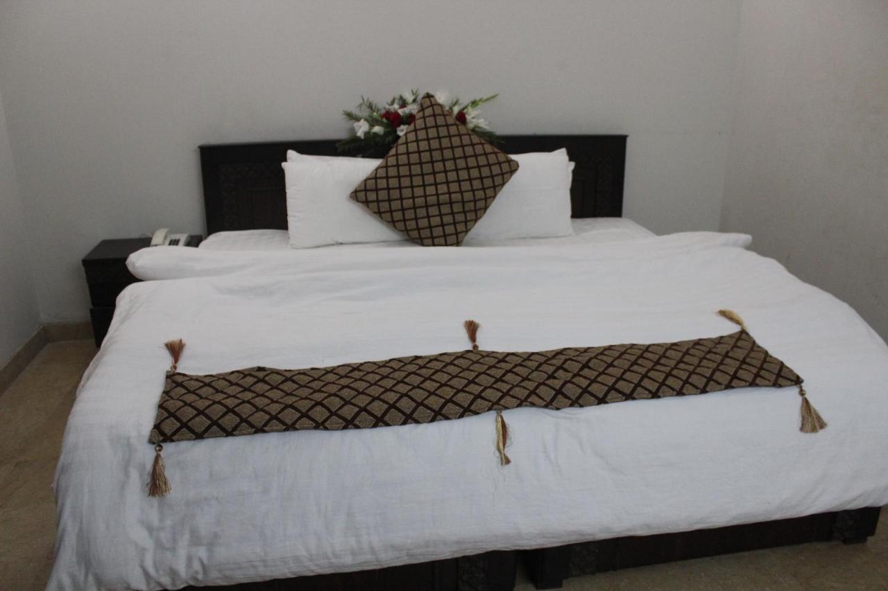 Royal Luxus Guest House Islamabad Zewnętrze zdjęcie