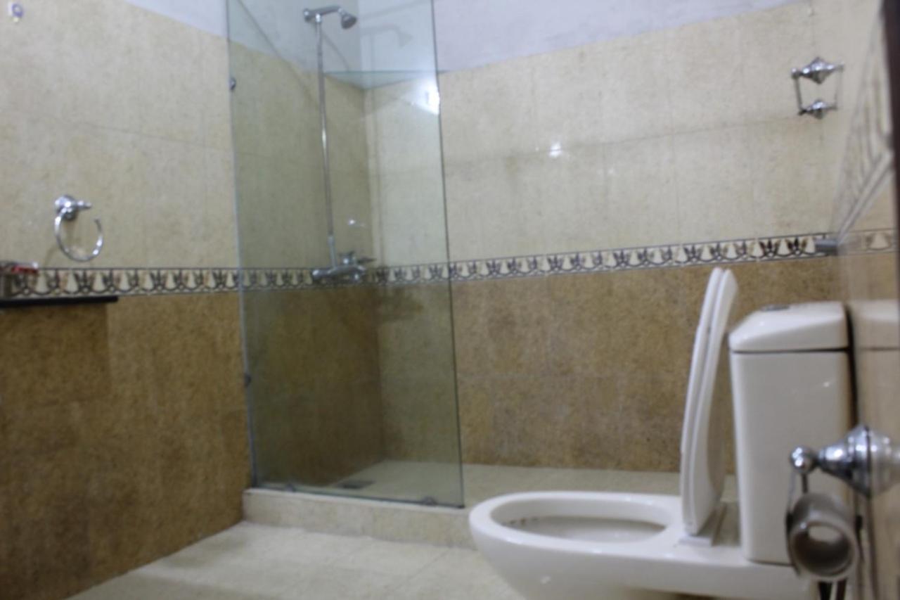 Royal Luxus Guest House Islamabad Zewnętrze zdjęcie